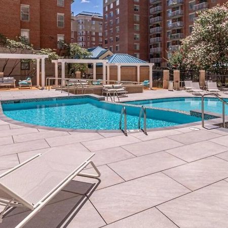 Fantastic 1 Bedroom Condo At Ballston With Gym 알링턴 외부 사진
