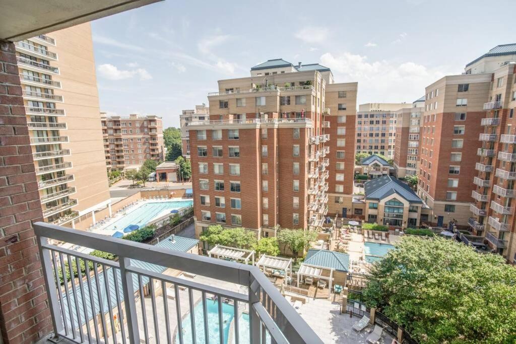 Fantastic 1 Bedroom Condo At Ballston With Gym 알링턴 외부 사진