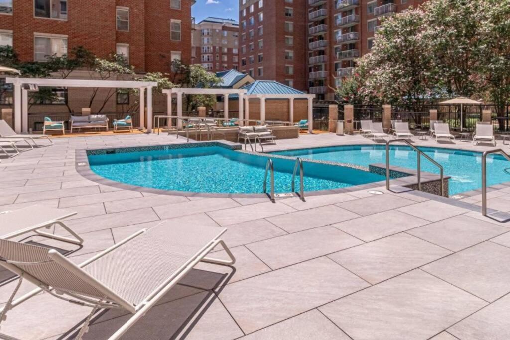 Fantastic 1 Bedroom Condo At Ballston With Gym 알링턴 외부 사진