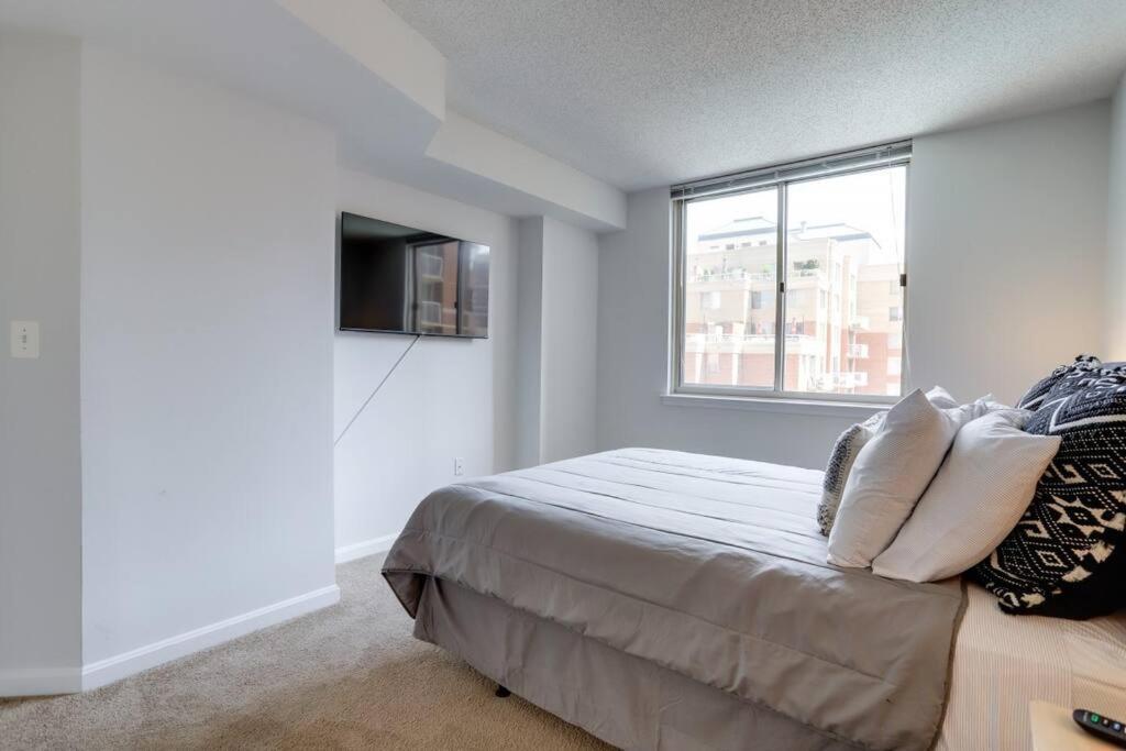 Fantastic 1 Bedroom Condo At Ballston With Gym 알링턴 외부 사진