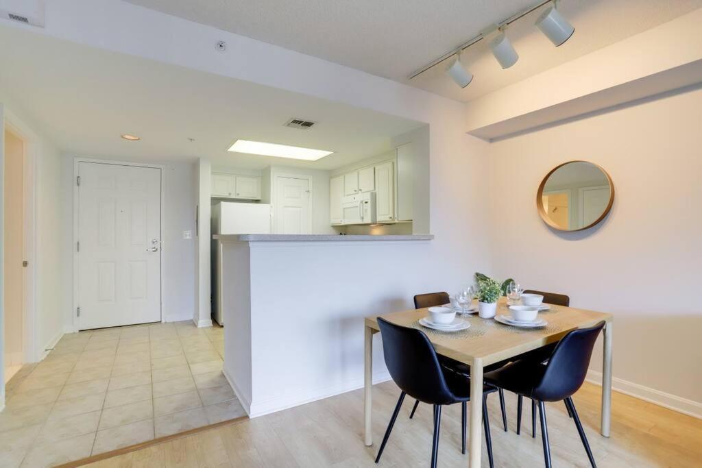 Fantastic 1 Bedroom Condo At Ballston With Gym 알링턴 외부 사진