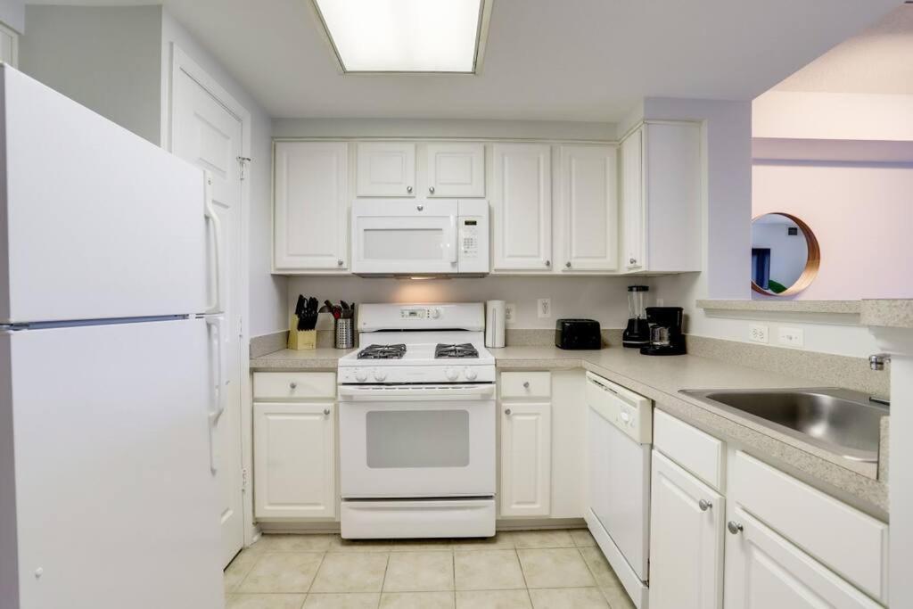 Fantastic 1 Bedroom Condo At Ballston With Gym 알링턴 외부 사진